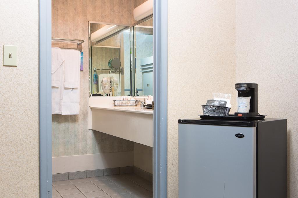 Travelodge Hotel At Lax 로스앤젤레스 외부 사진